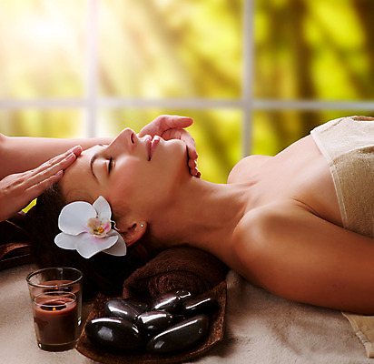 포토 JPG 해외이미지 직업 웰빙 여자 얼굴 신체 태국 휴식 새로움 건강 관리 한명 사람 야외 치료 초록색 상점 스파 화장품 방 신선 마사지 난초 고급 소중 피부 대나무 닦기 테라피 내추럴 거짓말 돌봄 안마사 의료성형뷰티 신청 해외202004 해외포토 나무 식물 1 아시아 컬러 컨셉 의학 모션 신체부위 뷰티 파일형식