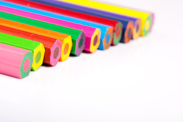 포토 JPG 해외이미지 분홍색 백그라운드 색연필 미술 사람없음 목재 빨간색 초록색 파란색 컬러풀 갈색 노란색 보라색 오브젝트 날카로움 스펙트럼 해외202004 해외포토 나무 컬러 재료 문화예술 학용품 파일형식