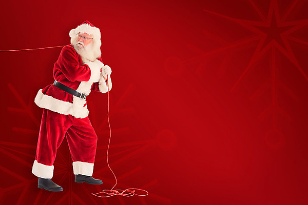 포토 JPG 해외이미지 전신 노년 남자 밧줄 크리스마스 한명 옆모습 빨간색 산타클로스 뒤돌아보기 당기기 노인남자한명만 해외202004 해외포토 1 기념일 줄 뷰포인트 컬러 모션 사람 성인 남자한명만 노인남자만 파일형식