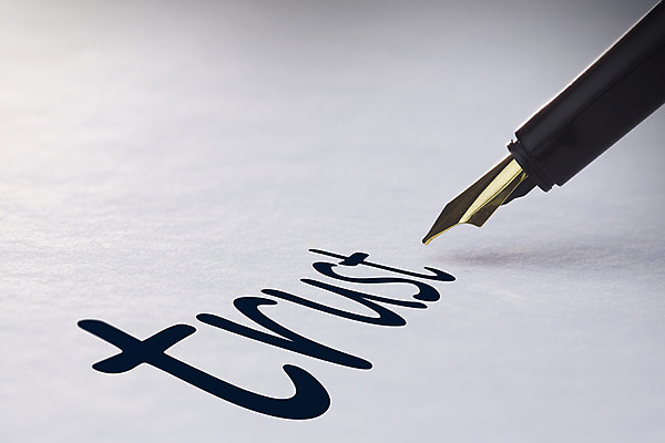 포토 JPG 해외이미지 종이 텍스트 사람없음 단어 만년필 믿음 기록 페이지 유행어 해외202004 해외포토 문자 감정 펜 유행 파일형식