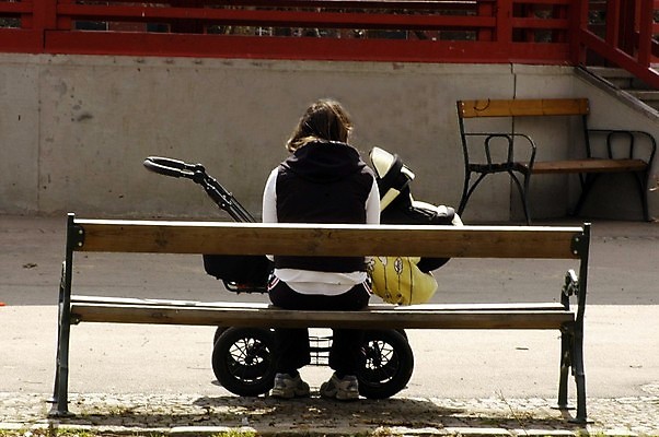 포토 JPG 해외이미지 여자 교육 어린이 가족 엄마 들기 사람없음 청춘 산책 육아 자녀 아기 신생아 아내 유모차 성별 세대 처음 평등 해외포토 컨셉 관계 모션 휴식 사람 아기용품 파일형식 이미지허브