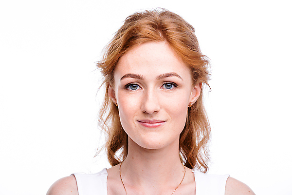 포토 JPG 해외이미지 1 학생 감정 얼굴 백그라운드 비즈니스 성공 건강 한명 사람 성인 빨간색 흰색 표현 비즈니스우먼 이발 피부 어깨 싱글 비서 주근깨 내추럴 혼자 스타일 해외포토 직업 여자 컬러 컨셉 신체부위 점 직장인 파일형식 이미지허브