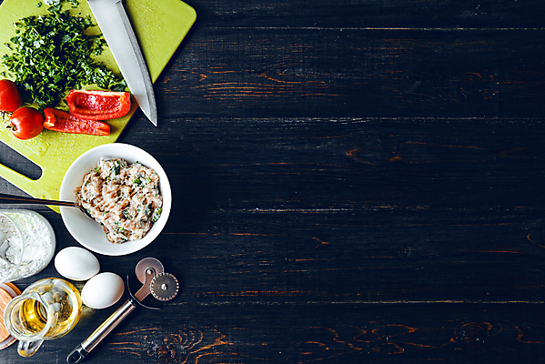 포토 JPG 해외이미지 백인 전통 음식 백그라운드 건강 육류 요리 사람없음 주방 식사 먹기 준비 날것 반죽 만들기 밀가루 레시피 단계 곰팡이 라비올리 러시아인 방법 핸드메이드 해외포토 서양인 식재료 모션 가루 파일형식 이미지허브