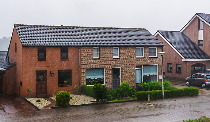 포토 JPG 해외이미지 식물 디자인 외관 계절 유럽 건축양식 날씨 거리 주택 사람없음 마을 정원 젖음 수확 가을 도시 고급 빌라 네덜란드 시골집 복고 타운 방갈로 이웃 교외 옛날 해외포토 건축 나라 컨셉 농업 숙소 건물 파일형식 이미지허브