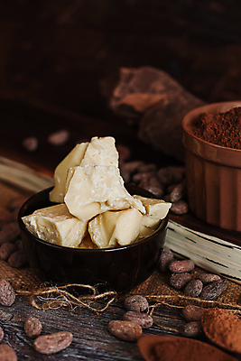 포토 JPG 해외이미지 그릇 검은배경 디저트 사람없음 초콜릿 달콤 버터 카카오열매 코코아가루 나무배경 해외포토 식기 열매 음식 백그라운드 검은색 맛 가루 카카오 파일형식 이미지허브