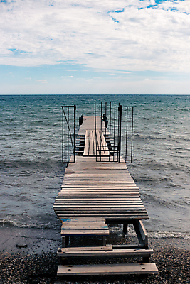포토 JPG 해외이미지 계절 바다 여행 건축양식 자연 하늘 휴가 휴식 풍경 사람없음 야외 목재 물 여름 파란색 항구 가을 방파제 수평선 해외포토 자연요소 나무 공공시설 건축 컬러 컨셉 재료 교통시설 생태계 파일형식 이미지허브