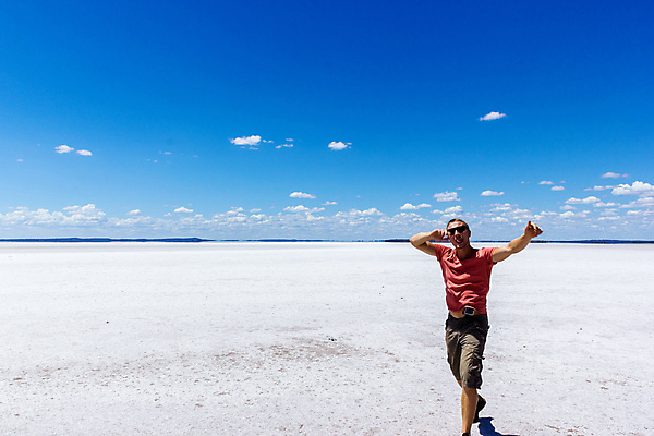 포토 JPG 해외이미지 공원 행복 실루엣 호수 여행 백그라운드 자연 하늘 추상 휴가 휴식 한명 미소 사람 성인 물 여름 파란색 세계 태양 반사 평화 걷기 힘 침묵 고요 봄 흰색 호주 소금 천국 내추럴 고립 해외포토 자연요소 1 계절 공공시설 감정 컬러 컨셉 무늬 모션 촬영기법 표정 소리 오세아니아 생태계 파일형식 이미지허브