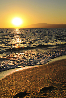 포토 JPG 해외이미지 계절 행복 모래 파도 바다 백그라운드 오렌지 우산 자연 하늘 휴식 사람 사람없음 물 파란색 컬러풀 햇빛 태양 평화 맑음 일몰 새벽 거품 만 스페인 황금 저녁 안달루시아 수평선 해외포토 자연요소 감정 유럽 컬러 컨셉 과일 날씨 노을 야간 생태계 파일형식 이미지허브