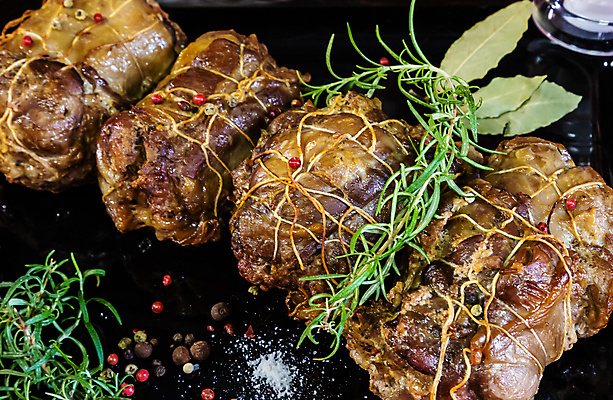 포토 JPG 해외이미지 접시 음식 백그라운드 컨셉 재료 육류 돼지고기 요리 사람없음 빨간색 우주 주방 식당 검은색 식사 저녁식사 어둠 튀김 시골 신선 중앙 그릴 상품 바비큐 굽기 먹기 허브 향신료 메뉴 유기농 소금 후추 양고기 로즈메리 맛있는 해외포토 식물 식기 웰빙 컬러 식재료 모션 주방용품 상점 구이 향미료 파일형식 이미지허브