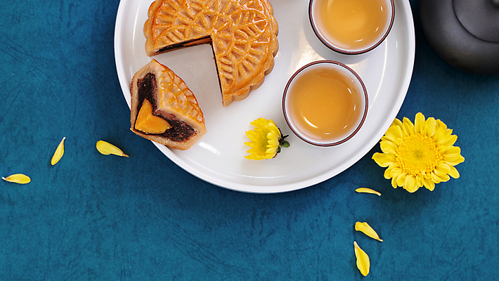 포토 JPG 해외이미지 꽃 디저트 실내 사람없음 하이앵글 찻잔 파란배경 월병 해외포토 식물 음식 뷰포인트 백그라운드 잔 내부 파란색 과자 중국전통 파일형식 이미지허브