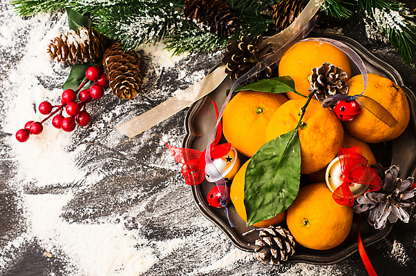 포토 JPG 해외이미지 크리스마스 겨울 회색배경 귤 실내 사람없음 대리석 솔방울 해외포토 계절 기념일 백그라운드 과일 재료 내부 회색 파일형식 이미지허브