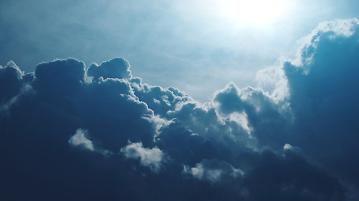 포토 JPG 해외이미지 백그라운드 자연 하늘 날씨 추상 사람없음 야외 파란색 빛 햇빛 태양 일출 환경 맑음 어둠 일몰 추위 광선 흰색 분위기 천국 해외포토 자연요소 컬러 컨셉 무늬 노을 생태계 파일형식 이미지허브