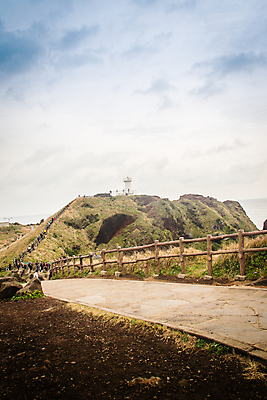 포토 JPG 해외이미지 구름 도로 바다 섬 여행 자연 하늘 새로움 산 한국 등대 풍경 사람없음 야외 초록색 물 파란색 태양 뷰티 도시 재산 호기심 화산 상승 분화구 북쪽 타운 남쪽 내추럴 절정 수평선 해외포토 자연요소 감정 아시아 길 컬러 컨셉 교통시설 금융 방향 생태계 파일형식 이미지허브