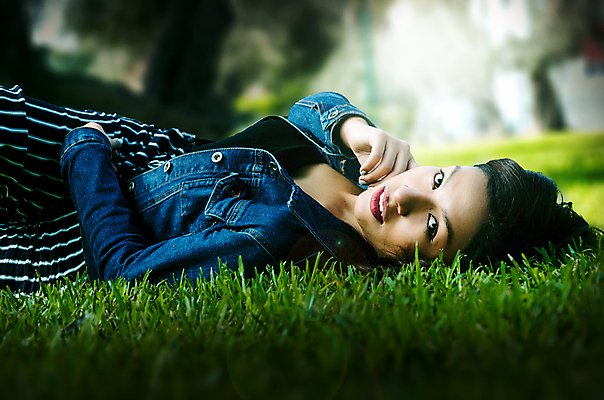 포토 JPG 해외이미지 백인 1 라이프스타일 공원 여자 행복 얼굴 밭 자연 휴식 갈색머리 건강 한명 미소 사람 잔디 초원 성인 야외 초록색 여름 청춘 뷰티 봄 기쁨 자유 흰색 내추럴 거짓말 해외포토 서양인 식물 헤어스타일 계절 공공시설 감정 컬러 컨셉 농업 표정 생활 신체부위 생태계 파일형식 이미지허브