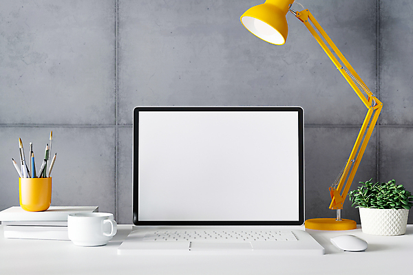 포토 JPG 해외이미지 템플릿 디자인 컨셉 비즈니스 탁자 주택 직장 미술 한명 내부 장식 빛 컴퓨터 사무실 3D 스크린 모니터 공백 흰색 업무 발표 작업실 디자이너 책상 진열장 목업 스타일 힙스터 카피스페이스 포트폴리오 해외포토 직업 1 패션 컬러 가구 회사 문화예술 사람 건물 전자제품 작업 디지털합성 파일형식 이미지허브