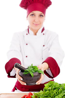 포토 JPG 해외이미지 백인 직업 모자 접시 유럽 음식 다이어트 토마토 채소 재료 성공 도마 요리 한명 장식 식당 요리사 앞치마 재킷 샐러드 업무 자신감 사발 기름 상추 민트 준비 소금 후추 분열 고립 채식주의자 채찍 완전 해외포토 서양인 1 식기 잡화 감정 나라 컨셉 주방용품 건강 사람 상점 외투 작업 사기그릇 허브 향신료 채식 파일형식 이미지허브