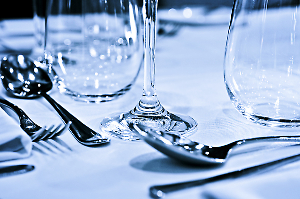 포토 JPG 해외이미지 식기 안경 포크 와인잔 유리 탁자 사람없음 빛 세트 식당 숟가락 식사 저녁식사 희망 식탁보 기구 우아함 닫기 은색 크리스탈 묘사 만족 냅킨 설정 철강 해외포토 잡화 감정 컬러 가구 컨셉 술잔 모션 재질 수저 상점 광석 파일형식 이미지허브