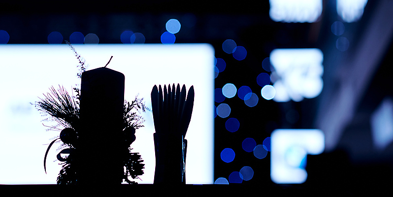 포토 JPG 해외이미지 식기 접시 꽃 음료 백그라운드 유리 탁자 이벤트 사람없음 장식 파티 교회 요식업 식당 식사 저녁식사 흰색 축하 은색 서비스 만족 냅킨 설정 해외포토 식물 감정 산업 컬러 가구 컨셉 종교건축 재질 건물 상점 파일형식 이미지허브