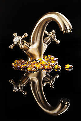 포토 JPG 해외이미지 디자인 백그라운드 컨셉 가정 아파트 주택 실내 사람없음 내부 장식 물 빛 금속 기계 장비 회색 젖음 추위 욕실 흰색 액체 고급 우아함 수리 닫기 떨어짐 위생 씻기 믹서 순수 오브젝트 싱크대 수도꼭지 온도 공학 위생관리 철강 스타일 해외포토 자연요소 교육 컬러 모션 재질 관리 건물 청결 개수대 파일형식 이미지허브