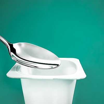 포토 JPG 해외이미지 사람없음 초록색 숟가락 요거트 플라스틱통 해외포토 컬러 유제품 수저 통 플라스틱 파일형식 이미지허브