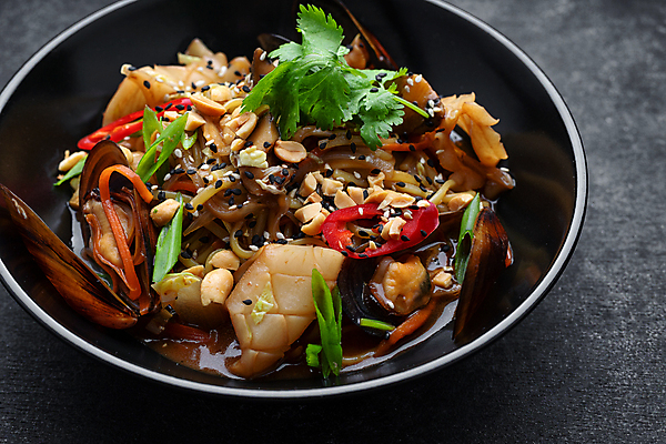 포토 JPG 해외이미지 접시 음식 다이어트 재료 휴가 치즈 새우 파스타 파슬리 건강 어류 요리 씨앗 사람없음 가로 식당 요리사 샐러드 소고기 견과류 껍질 균형 허브 해산물 메뉴 머리위 홍합 노력 레시피 성분 소매 맛있는 해외포토 식물 직업 식기 채소 어패류 유제품 서양음식 육류 갑각류 상점 수중동물 파일형식 이미지허브