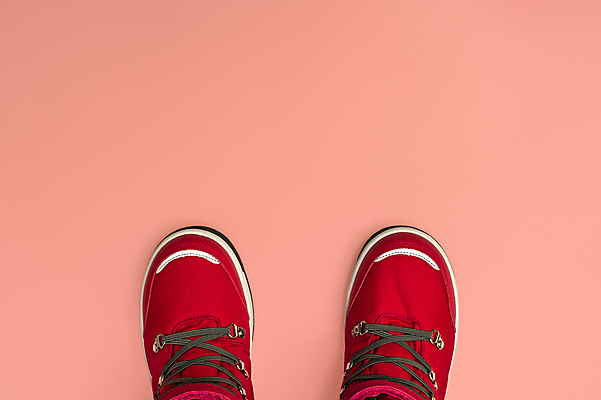 포토 JPG 해외이미지 손 디자인 배너 옷 계절 여자 어린이 분홍색 백그라운드 신발 2 겨울 날씨 새로움 부츠 사람없음 야외 빨간색 물 파란색 유행 산책 흰색 아기 쌍 보호 작음 플라스틱 가죽 고무 고립 양발 카피스페이스 유일 해외포토 레이스천 자연요소 컬러 컨셉 재질 휴식 사람 신체부위 공백 직물 크기 파일형식 이미지허브