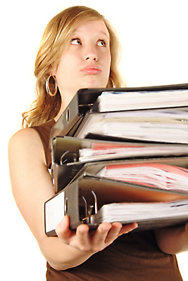 포토 JPG 해외이미지 백인 직업 학생 백그라운드 청소년 스트레스 피곤 병아리 한명 사람 청년 10대 금발 흰색 가운 업무 좌절 종업원 만족 바쁨 업무과다 고립 고용 연습생 견습생 해외포토 서양인 1 헤어스타일 옷 감정 컬러 컨셉 조류 성인 구직 작업 연습 채용 파일형식 이미지허브