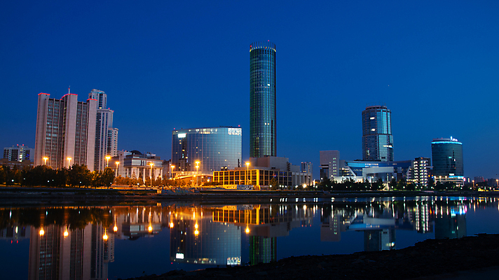 포토 JPG 해외이미지 야경 하늘 사람없음 야외 건물 강 도시풍경 반사 고층빌딩 도시 러시아 해외포토 건축물 유럽 풍경 빌딩 야간 파일형식 풍경_경치 이미지허브