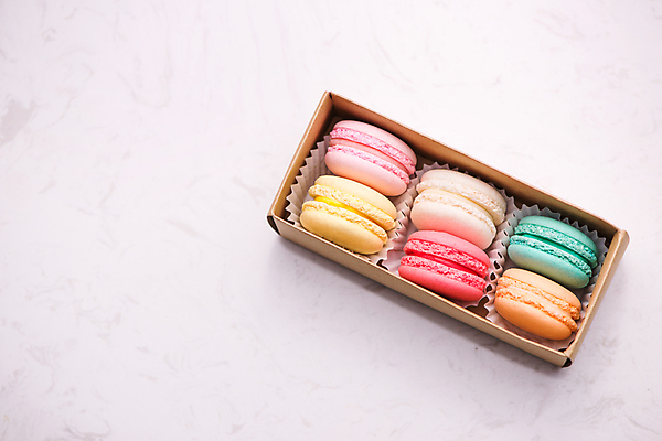 포토 JPG 해외이미지 디저트 실내 사람없음 상자 달콤 담기 마카롱 해외포토 음식 모션 내부 맛 파일형식 이미지허브