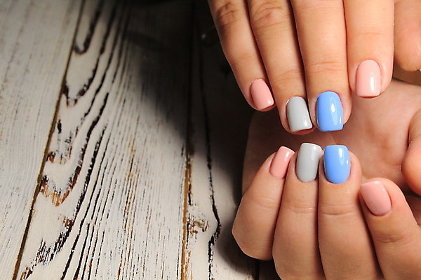 포토 JPG 해외이미지 손 디자인 백그라운드 손가락 미술 사람없음 파란색 컬러풀 뷰티 유행 상점 흰색 못 우아함 손톱관리 손톱 프랑스어 돌봄 해외포토 문자 컬러 컨셉 모션 문화예술 신체부위 공구 네일아트 파일형식 이미지허브