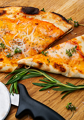 포토 JPG 해외이미지 접시 디자인 음식 토마토 채소 치즈 피자 패스트푸드 파스타 건강 육류 요리 사람없음 빨간색 갈색 버섯 이탈리아 껍질 시골 신선 맛 굽기 지중해 심볼 유기농 햄 서빙 바질 점심식사 채식주의자 탄수화물 해로움 스타일 그리너리 맛있는 해외포토 식기 웰빙 유럽 바다 컬러 컨셉 식재료 유제품 서양음식 식사 인스턴트 구이 채식 파일형식 트랜드컬러 이미지허브