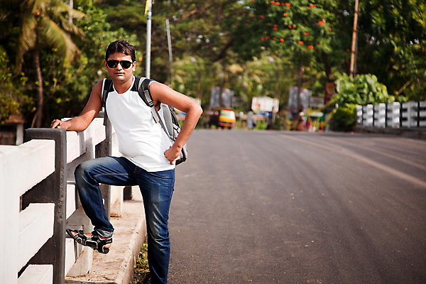 포토 JPG 해외이미지 모델 라이프스타일 남자 행복 근육 휴가 건강 한명 미소 사람 앉기 소년 성인 야외 여름 청춘 선글라스 맑음 힘 기쁨 자유 근육질 해외포토 1 계절 감정 안경 어린이 컨셉 모션 날씨 표정 생활 몸매 파일형식 이미지허브