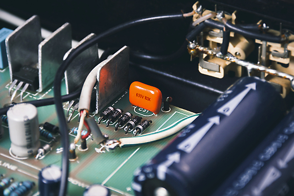 포토 JPG 해외이미지 산업 부분 기술 사람없음 전자제품 디지털 장비 에너지 과학기술 기술자 수리 연결 필름 오브젝트 서비스 순환 전자 철사 시스템 고정 지휘자 공학 마더보드 엘리먼트 전압 줄서기 콘덴서 하드웨어 현재 해외포토 직업 교육 컨셉 모션 컴퓨터 음악가 파일형식 이미지허브