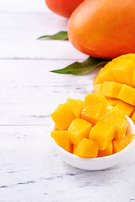 포토 JPG 해외이미지 스튜디오촬영 그릇 나뭇잎 사람없음 노란색 망고 해외포토 식기 컬러 잎 실내 열대과일 파일형식 이미지허브