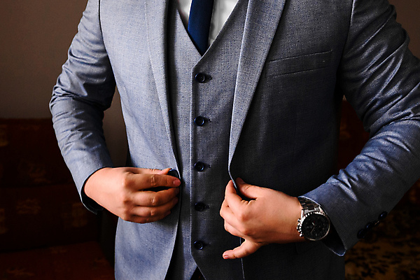 포토 JPG 해외이미지 백인 직업 1 라이프스타일 손 옷 남자 백그라운드 컨셉 셔츠 와이셔츠 비즈니스 성공 넥타이 사람 정장 사람없음 사무실 유행 비즈니스맨 고급 우아함 손목시계 옷입기 정중 스타일 해외포토 서양인 잡화 시계 상의 장신구 모션 생활 신체부위 직장인 파일형식 이미지허브