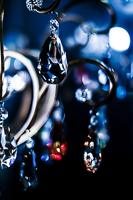 포토 JPG 해외이미지 조명 실내 사람없음 화려 고급 우아함 크리스탈 샹들리에 해외포토 컨셉 내부 광석 파일형식 이미지허브