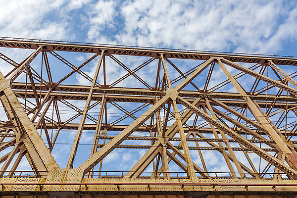 포토 JPG 해외이미지 주간 구름 백그라운드 건축양식 교통시설 하늘 사람없음 야외 건물 파란색 빛 금속 흰색 큼 철 공학 철강 해외포토 자연요소 건축물 교육 건축 컬러 교통 재질 크기 시설 파일형식 이미지허브