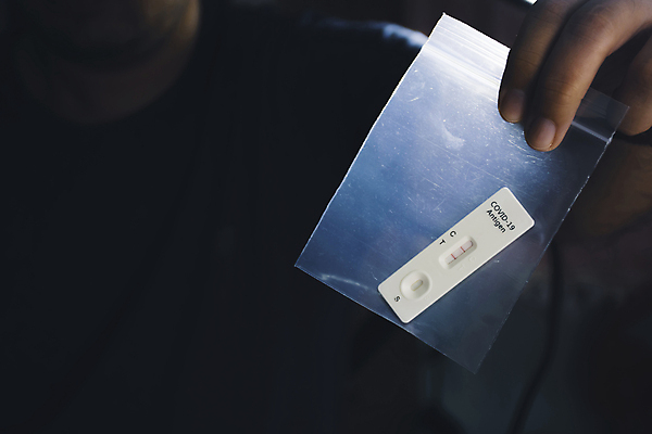 포토 JPG 해외이미지 손 주택 병원 사람 사람없음 견본 장비 환자 실험실 호흡기관 바이러스 보호 결과 질병 위험 분석 속도 긍정 감염 쇼 전염 낭비 조립 셀프 전염병 해외포토 컨셉 의학 실험 건물 신체부위 장기_의학 파일형식 이미지허브