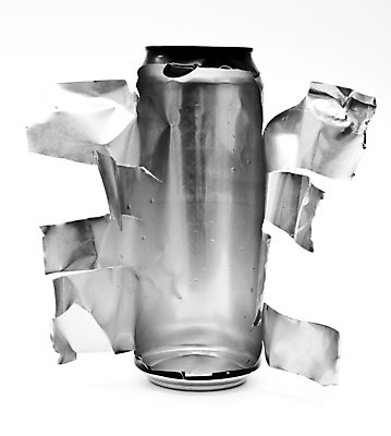 포토 JPG 해외이미지 사람 사람없음 환경 금속 재활용 흰색 오픈 캔 밀기 쓰레기 거절 버리기 귀 찢어짐 통조림 한조각 찌그러짐 골절 구김 깨짐 해외포토 1 컬러 컨셉 의학 모션 재질 신체부위 친환경 파일형식 이미지허브