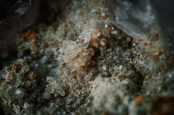 포토 JPG 해외이미지 조각 과학 자연 추상 사람없음 장식 가로 빛 견본 거친 파편 그늘 크리스탈 광석 수집 오브젝트 질감 날것 화석 지질학 카피스페이스 해외포토 교육 무늬 공백 생태계 파일형식 이미지허브