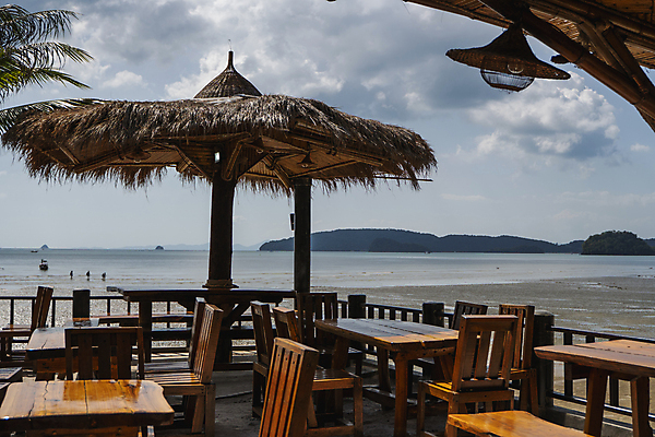 포토 JPG 해외이미지 라이프스타일 꽃 커피 음식 바다 여행 가구 의자 오렌지 우산 유리 탁자 하늘 호텔 지붕 휴가 휴식 사람없음 야외 컵 물 파란색 상점 식당 주스 바 4 휴게실 먹기 그리스 책상 휴양지 카페테리아 그리스인 등나무 서버 해외포토 자연요소 서양인 나무 식물 식기 유럽 음료 컬러 생활용품 컨셉 과일 모션 재질 숙소 생활 숫자 장소 파일형식 이미지허브