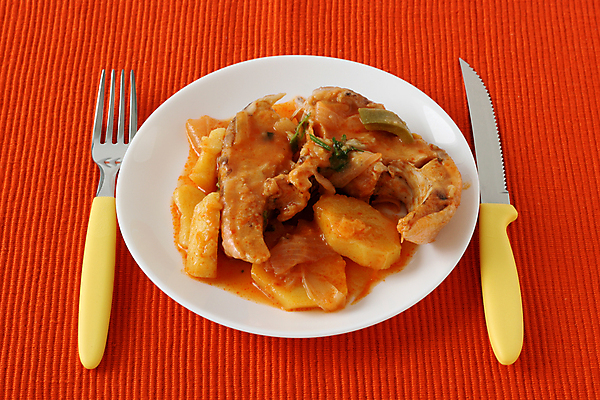 포토 JPG 해외이미지 접시 음식 포크 다이어트 토마토 감자 건강 식이요법 어류 사람없음 식사 저녁식사 샐러드 칼 포르투갈 해산물 냅킨 점심식사 삶기 해외포토 식기 유럽 채소 수중동물 파일형식 이미지허브