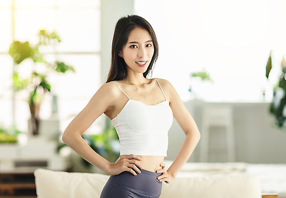 포토 JPG 해외이미지 라이프스타일 여자 허리손 다이어트 실내 한명 미소 동양인 상반신 성인 옆모습 아웃포커스 운동복 뷰티 날씬함 자기관리 성인여자한명만 해외포토 1 옷 뷰포인트 포즈 촬영기법 표정 건강 사람 인종 내부 생활 몸매 여자한명만 성인여자만 파일형식 이미지허브