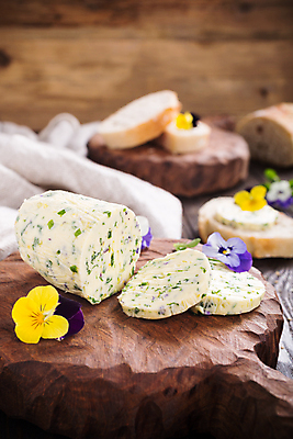 포토 JPG 해외이미지 꽃 음식 빵 바다 조각 꽃무늬 재료 파슬리 샌드위치 건강 마늘 사람없음 목재 초록색 탑 정원 펼침 우유 시골 신선 바 고명 막대기 맛 아침식사 상품 혼합 자르기 허브 제비꽃 준비 유기농 소금 레시피 후추 버터 내추럴 식용 접기 핸드메이드 해외포토 나무 식물 건축물 웰빙 컬러 컨셉 무늬 채소 모션 유제품 식사 향신료 파일형식 이미지허브