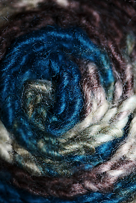 포토 JPG 해외이미지 전통 옷 아시아 여행 패턴 오렌지 공 탁자 휴가 따뜻함 창조 동양인 취미 사람없음 장식 초록색 컬러풀 유행 세일 목도리 수확 흰색 직물 뜨개질 시장 실 바느질 질감 기념품 부드러움 네팔 섬유 수공예 양모 알파카 핸드메이드 뜨개옷 해외포토 동물 잡화 나라 컬러 가구 무늬 농업 과일 인종 감각 공예 오브젝트 파일형식 이미지허브