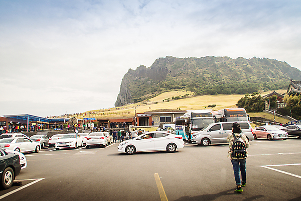 포토 JPG 해외이미지 구름 아시아 파도 바다 섬 여행 밭 자연 하늘 아침 휴가 산 주택 서울 한국 풍경 경사 해변 사람없음 야외 가로 초록색 물 여름 파란색 세계 햇빛 여행객 평화 검은색 하이킹 도시 만 재산 땅 순수 언덕 화산 원뿔 남쪽 내추럴 절정 수평선 해외포토 주간 자연요소 도형 계절 나라 컬러 컨셉 농업 레저 사람 건물 금융 태양 방향 생태계 파일형식 이미지허브