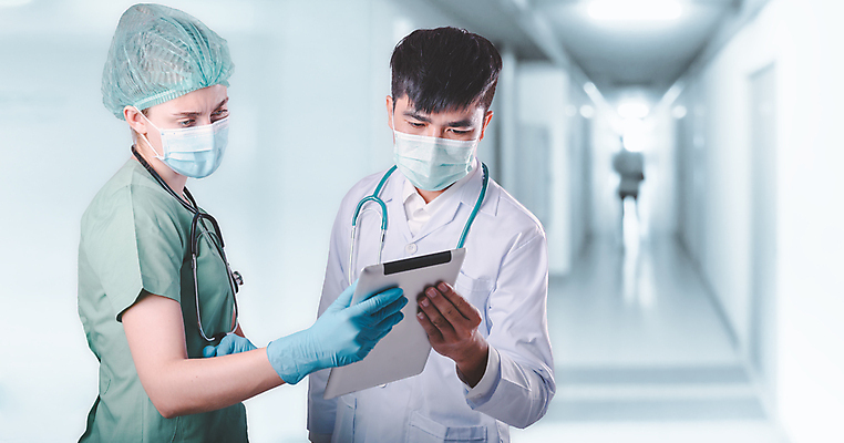 포토 JPG 해외이미지 직업 백그라운드 유니폼 통신 건강 병원 실험 가면 서기 안전 두명 치료 알약 약 중국 고통 장비 환자 간호사 의사 정보 긴급 작업 그룹 수술 실험실 바이러스 보호 씻기 토론 보고서 다인종 보여주기 반대 병실 고용 돌봄 해외포토 옷 감정 아시아 컨셉 의학 모션 사람 인종 청결 의료진 구직 채용 파일형식 이미지허브