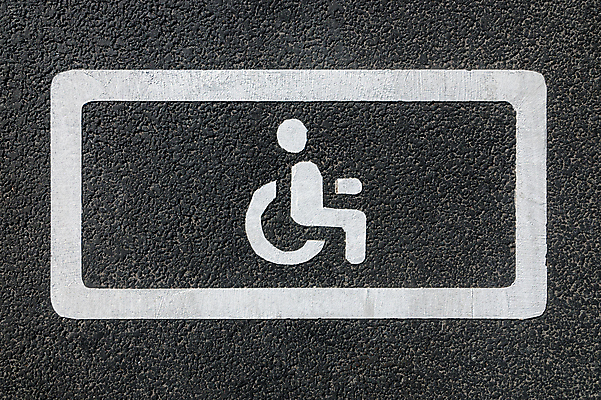 포토 JPG 해외이미지 도로 컨셉 무늬 의자 교통시설 거리 사람없음 우주 보행로 주차 아스팔트 장애인 심볼 사인 휠체어 제비 장애 돌봄 특별함 접근 해외포토 길 가구 교통 모션 조류 시설 파일형식 이미지허브