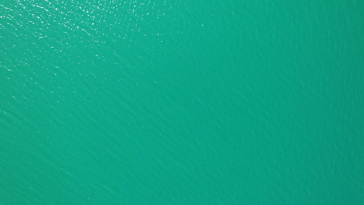 포토 JPG 해외이미지 호수 모래 파도 바다 섬 백그라운드 자연 표면 바람 추상 안테나 미술 경사 사람없음 초록색 물 파란색 빛 회오리 신선 액체 정상 질감 암초 내추럴 드론 터키석 효과 해외포토 자연요소 컬러 무늬 통신 날씨 문화예술 보석 생태계 파일형식 이미지허브