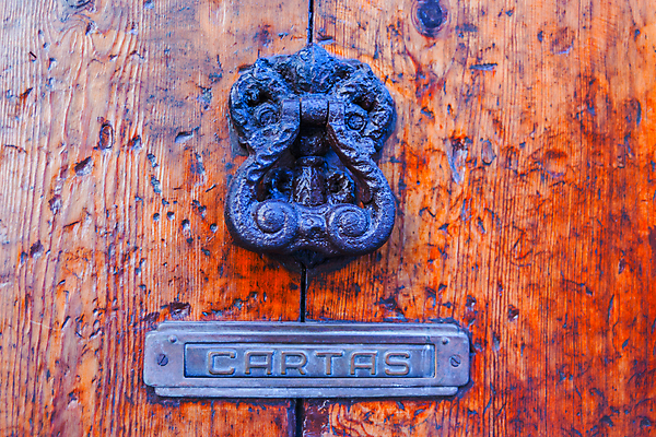 포토 JPG 해외이미지 전통 유럽 조각 여행 백그라운드 건축양식 날씨 출입구 손잡이 사람없음 목재 장식 문 금속 수확 골동품 시골 원형 화려 역사 황금 철 묘사 오브젝트 시작 질감 대문 문고리 청동 고체 놋쇠 옛날 스타일 카피스페이스 해외포토 도형 나무 건축 나라 컨셉 농업 재료 재질 공백 파일형식 이미지허브